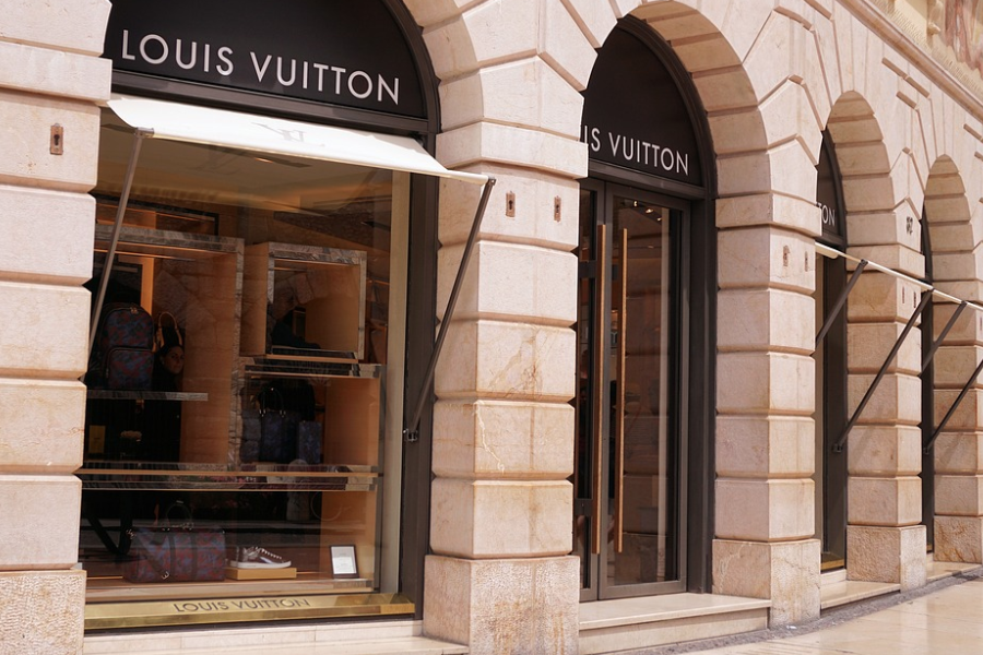 Louis Vuitton Sale - Scam Detector