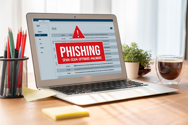 Apple ID Phishing Scam Targets Users With Fake Suspension Emails 1