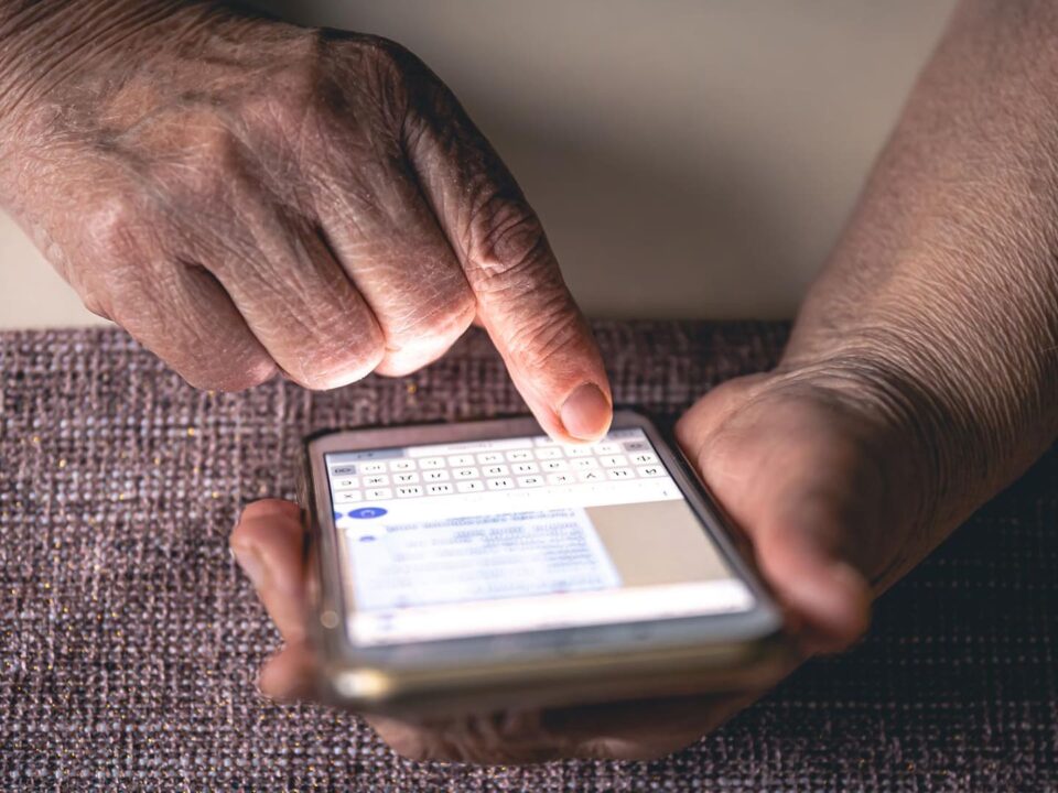 wrong number text scam