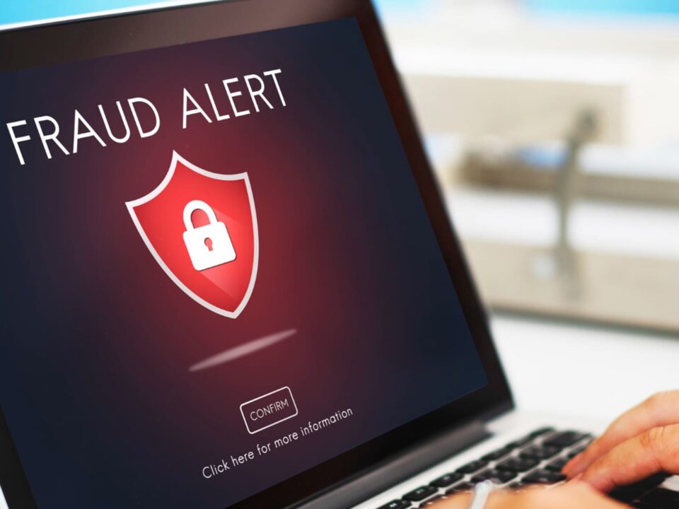 screen overlay scams